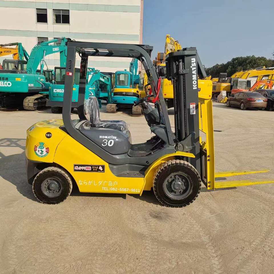 KOMATSU FD30 - Dizel viljuškar: slika 4 KOMATSU FD30 - Dizel viljuškar: slika 4