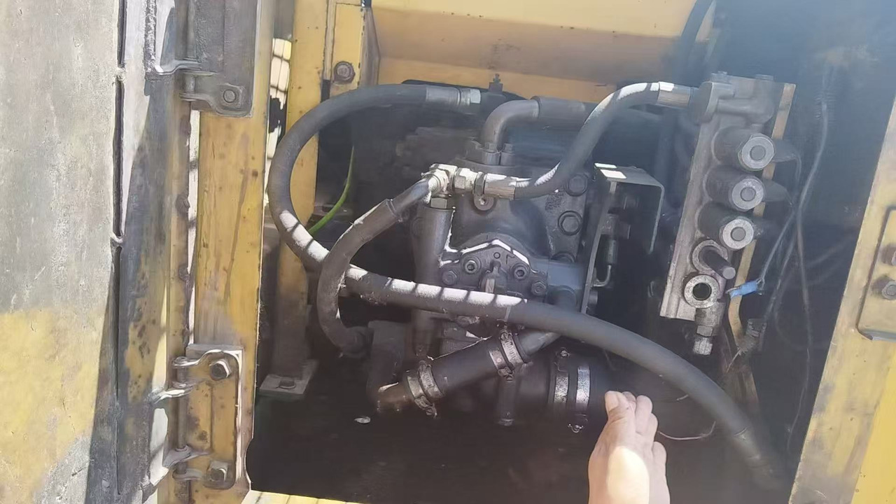 KOMATSU PC120-6 - Bager guseničar: slika 3 KOMATSU PC120-6 - Bager guseničar: slika 3