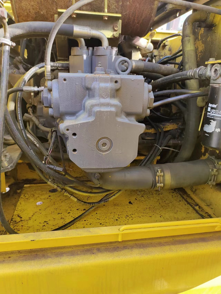 KOMATSU PC200-7 - Bager guseničar: slika 4 KOMATSU PC200-7 - Bager guseničar: slika 4