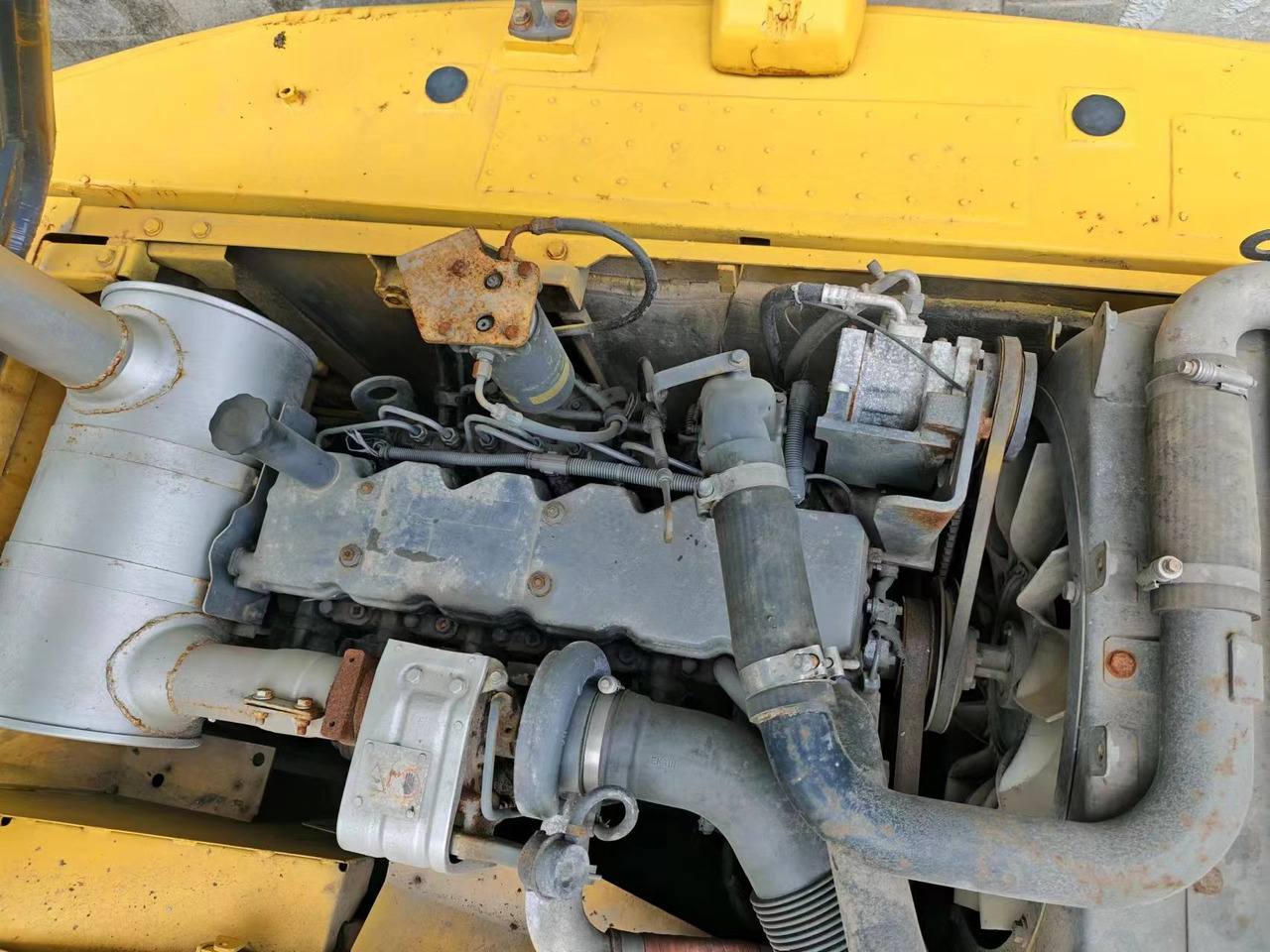 KOMATSU PC200-8 - Bager guseničar: slika 4 KOMATSU PC200-8 - Bager guseničar: slika 4