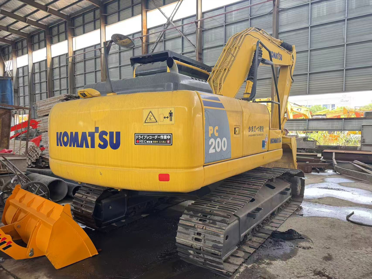 KOMATSU PC200-8 - Bager guseničar: slika 2 KOMATSU PC200-8 - Bager guseničar: slika 2