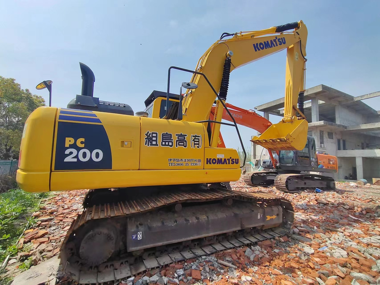 KOMATSU PC200-8 - Bager guseničar: slika 2 KOMATSU PC200-8 - Bager guseničar: slika 2