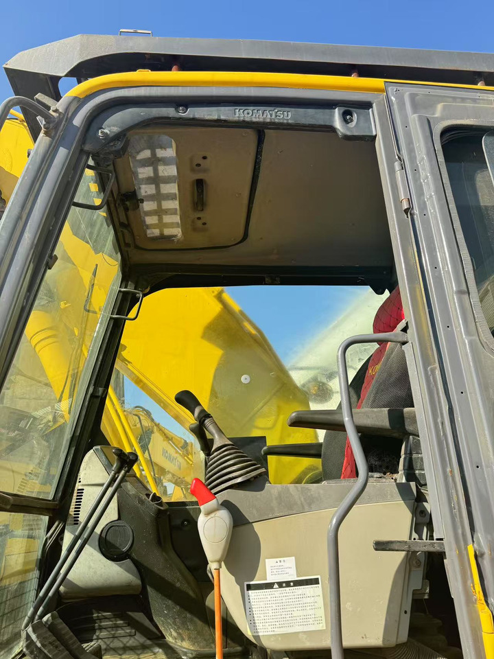 KOMATSU PC200-8 - Bager guseničar: slika 5 KOMATSU PC200-8 - Bager guseničar: slika 5