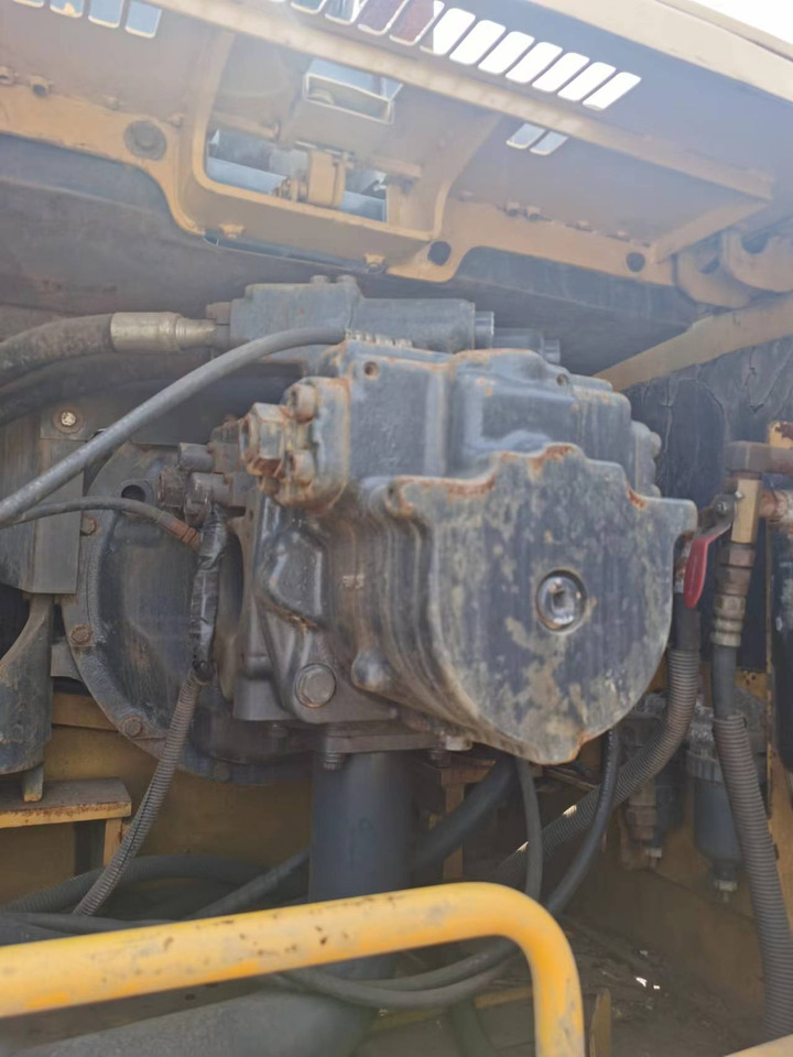 KOMATSU PC400-7 - Bager guseničar: slika 5 KOMATSU PC400-7 - Bager guseničar: slika 5