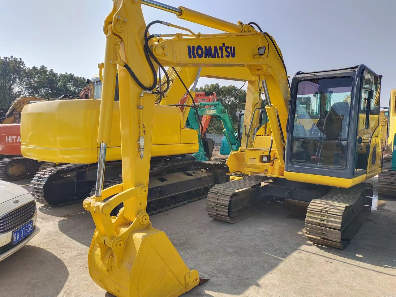 KOMATSU PC60-8 - Mini bager: slika 1 KOMATSU PC60-8 - Mini bager: slika 1