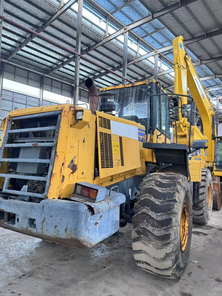 KOMATSU WA380Z-6 - Utovarivač točkaš: slika 5 KOMATSU WA380Z-6 - Utovarivač točkaš: slika 5