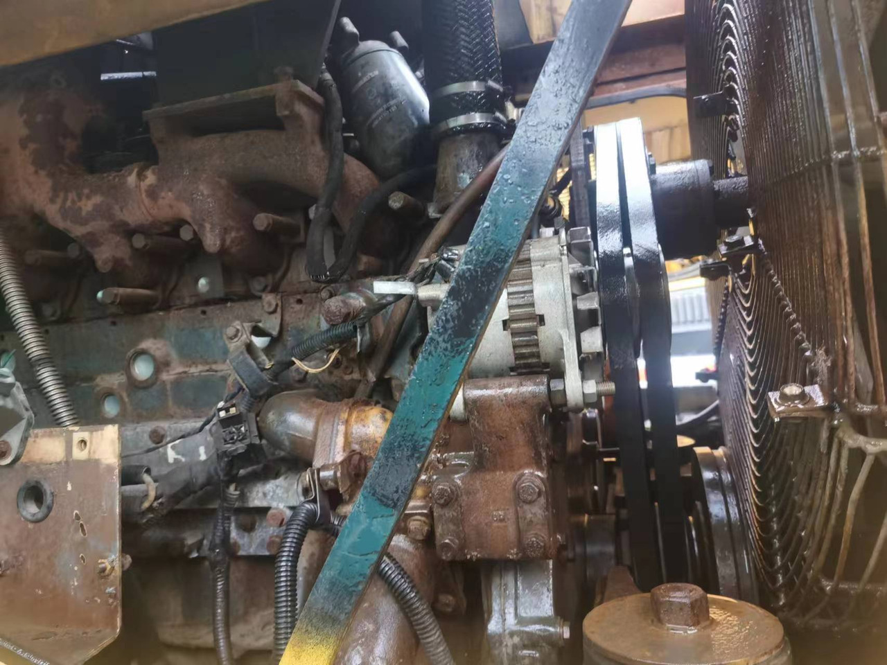 KOMATSU WA470 - Utovarivač točkaš: slika 5 KOMATSU WA470 - Utovarivač točkaš: slika 5