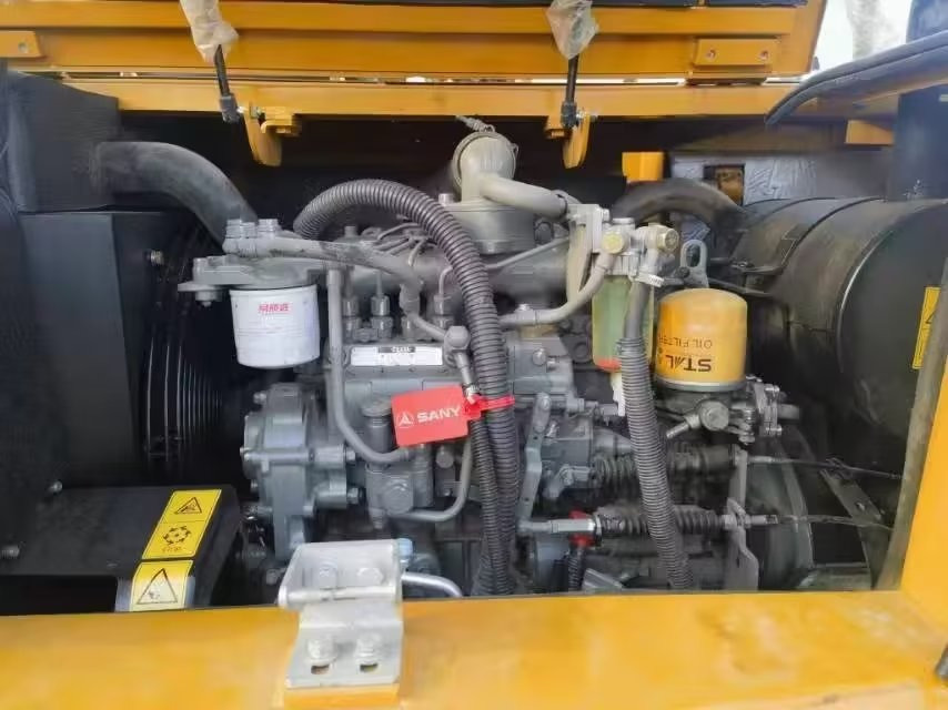 SANY sy75c - Mini bager: slika 4 SANY sy75c - Mini bager: slika 4