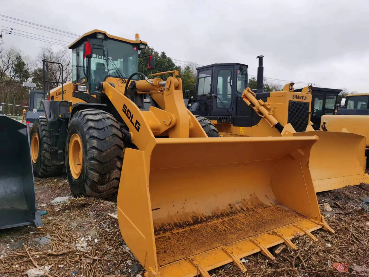 SDLG L956F - Utovarivač točkaš: slika 1 SDLG L956F - Utovarivač točkaš: slika 1