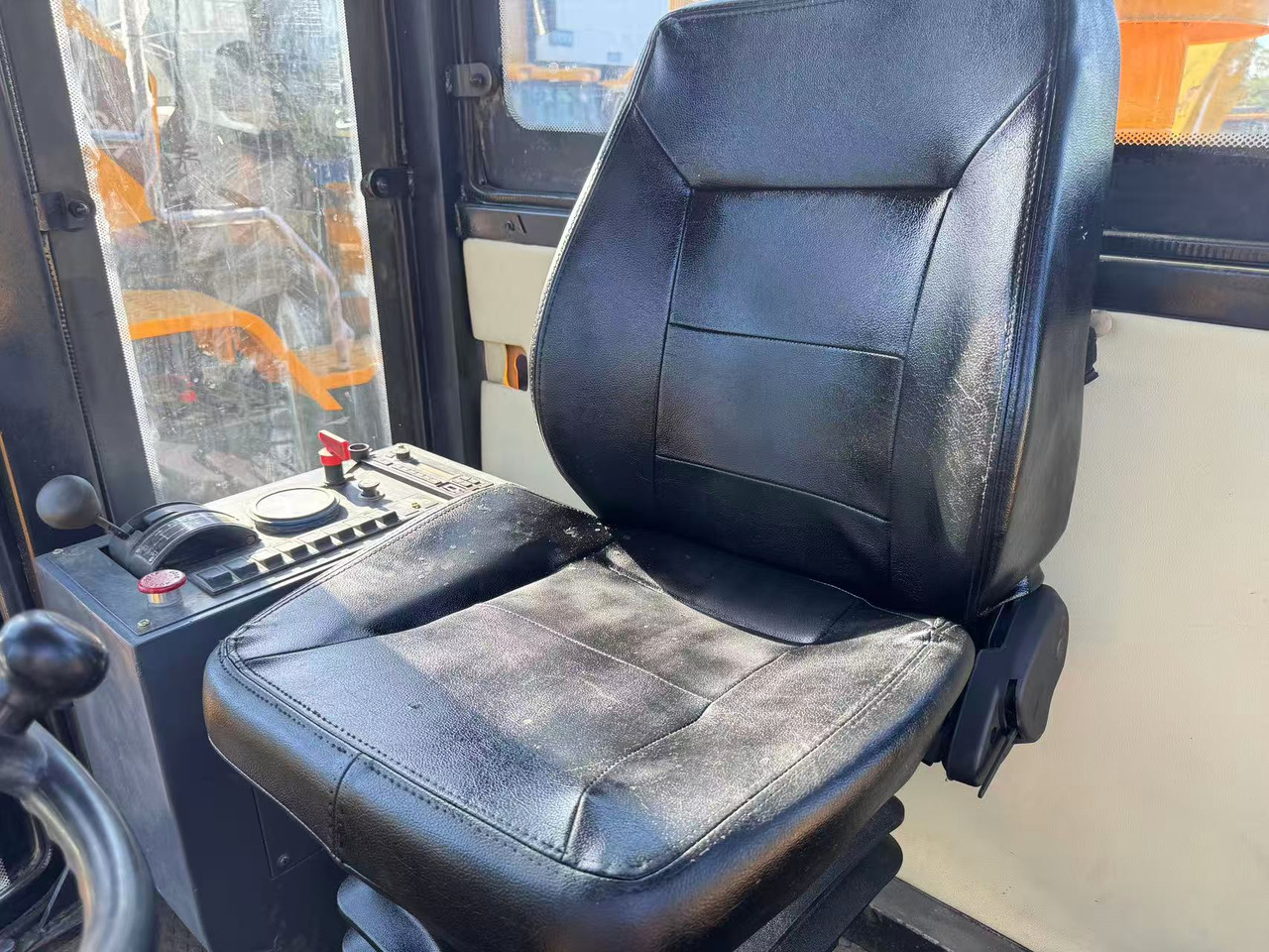 XCMG GR180 - Grejder: slika 3 XCMG GR180 - Grejder: slika 3