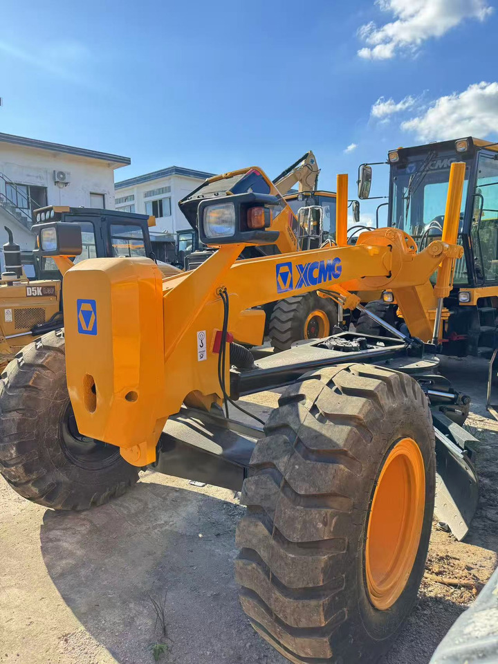 XCMG GR180 - Grejder: slika 2 XCMG GR180 - Grejder: slika 2