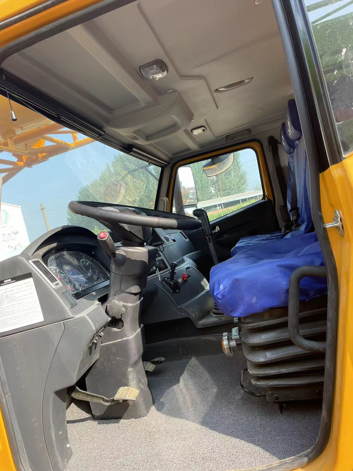 XCMG QY70K - Pokretni kran: slika 5 XCMG QY70K - Pokretni kran: slika 5