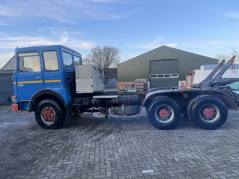 MAN 32.361 Chassis - Kamion sa golom šasijom i zatvorenom kabinom: slika 5 MAN 32.361 Chassis - Kamion sa golom šasijom i zatvorenom kabinom: slika 5