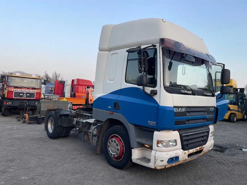 DAF CF 85 Tractor unit - Tegljač: slika 2 DAF CF 85 Tractor unit - Tegljač: slika 2
