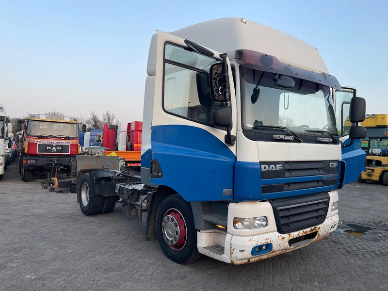 DAF CF 85 Tractor unit - Tegljač: slika 1 DAF CF 85 Tractor unit - Tegljač: slika 1