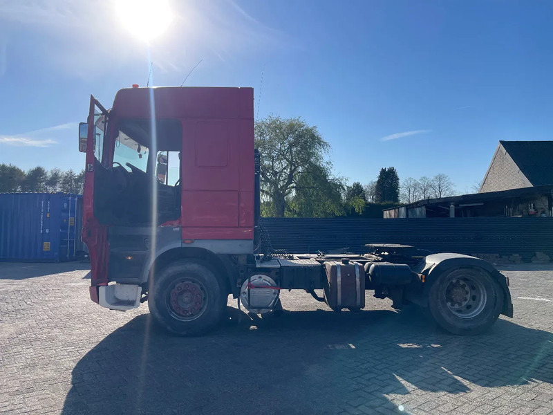 DAF XF 95.430 Tractor - Tegljač: slika 4 DAF XF 95.430 Tractor - Tegljač: slika 4