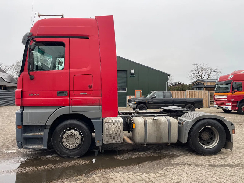 Mercedes-Benz Actros 1844 3 pedals - Tegljač: slika 5 Mercedes-Benz Actros 1844 3 pedals - Tegljač: slika 5