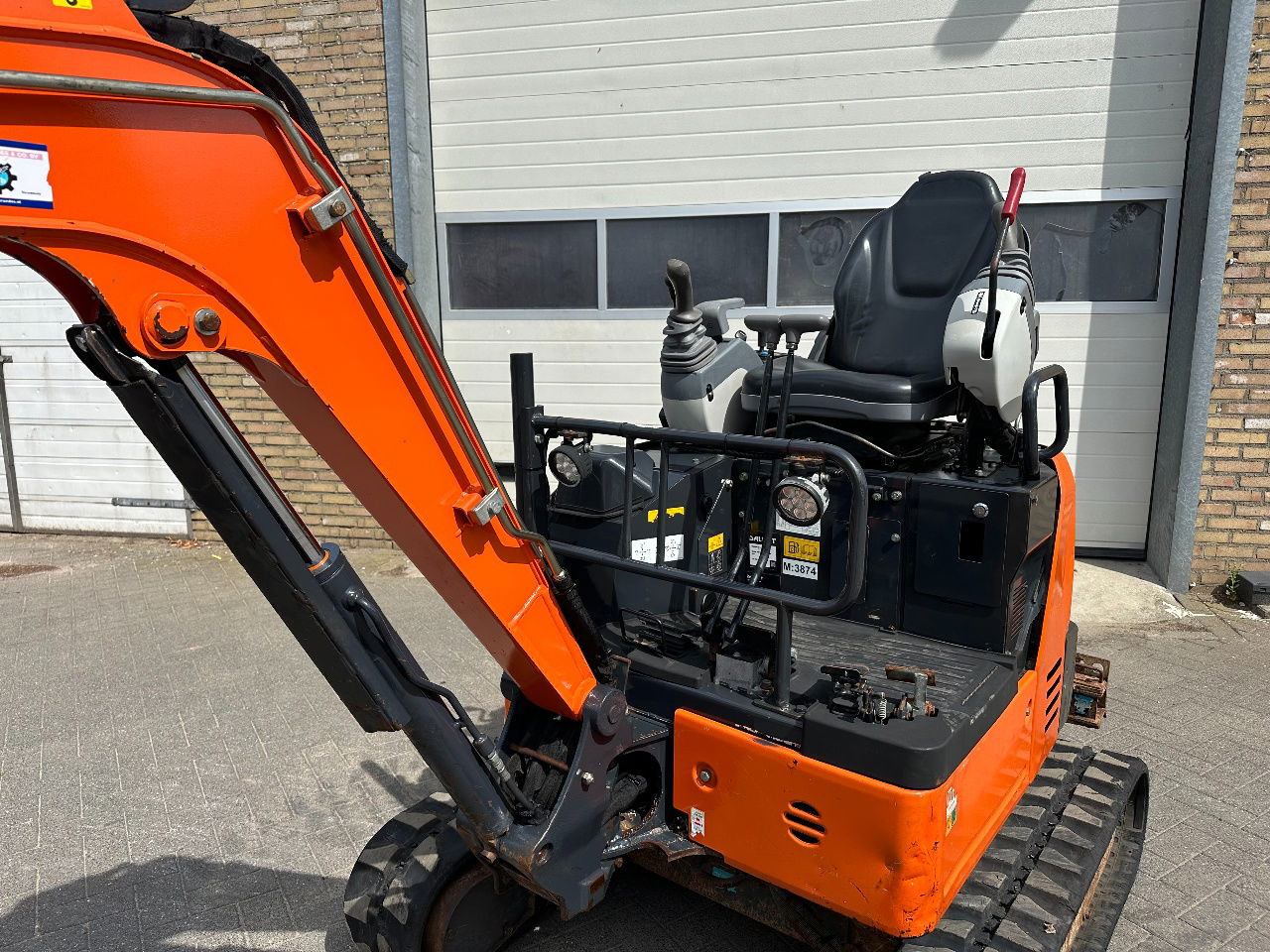 Hitachi ZX19U-6 YR - Mini bager: slika 2 Hitachi ZX19U-6 YR - Mini bager: slika 2