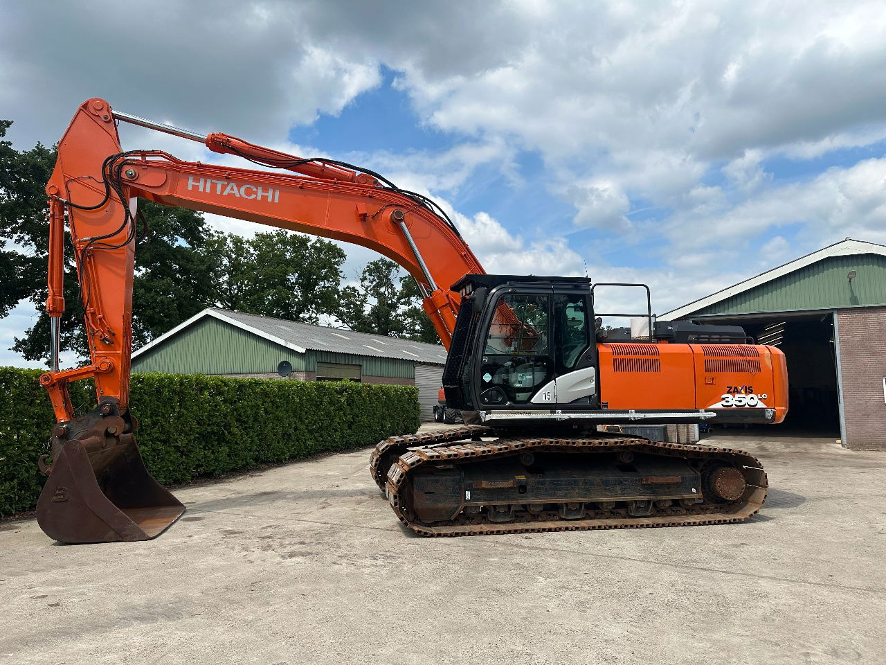 Hitachi ZX350LC-6 - Bager guseničar: slika 3 Hitachi ZX350LC-6 - Bager guseničar: slika 3