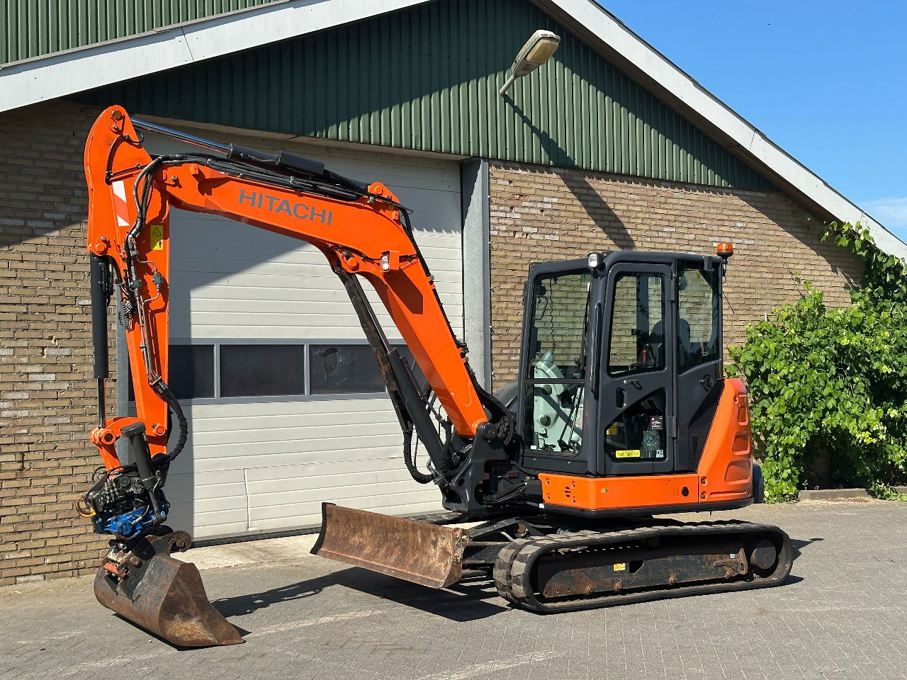 Hitachi ZX65USB-5A CLR - Mini bager: slika 4 Hitachi ZX65USB-5A CLR - Mini bager: slika 4