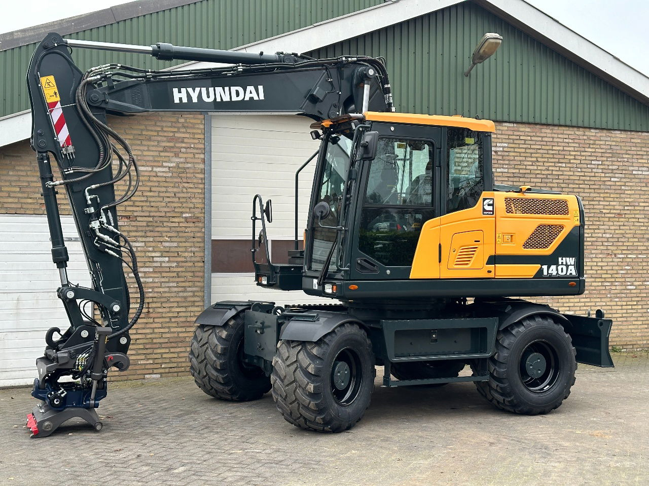 Hyundai HW140A - Bager točkaš: slika 1 Hyundai HW140A - Bager točkaš: slika 1