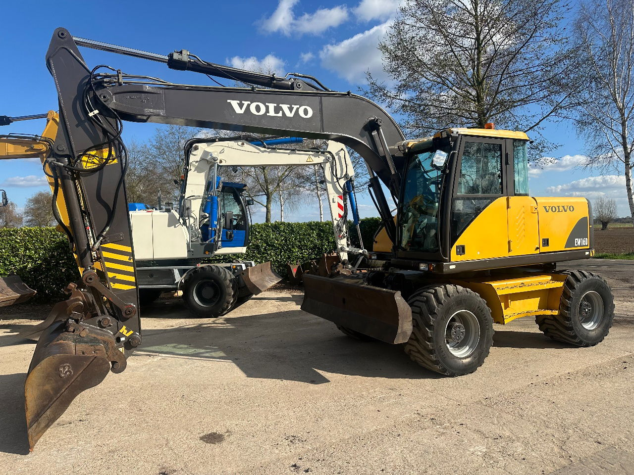 Volvo EW160 - Bager točkaš: slika 1 Volvo EW160 - Bager točkaš: slika 1