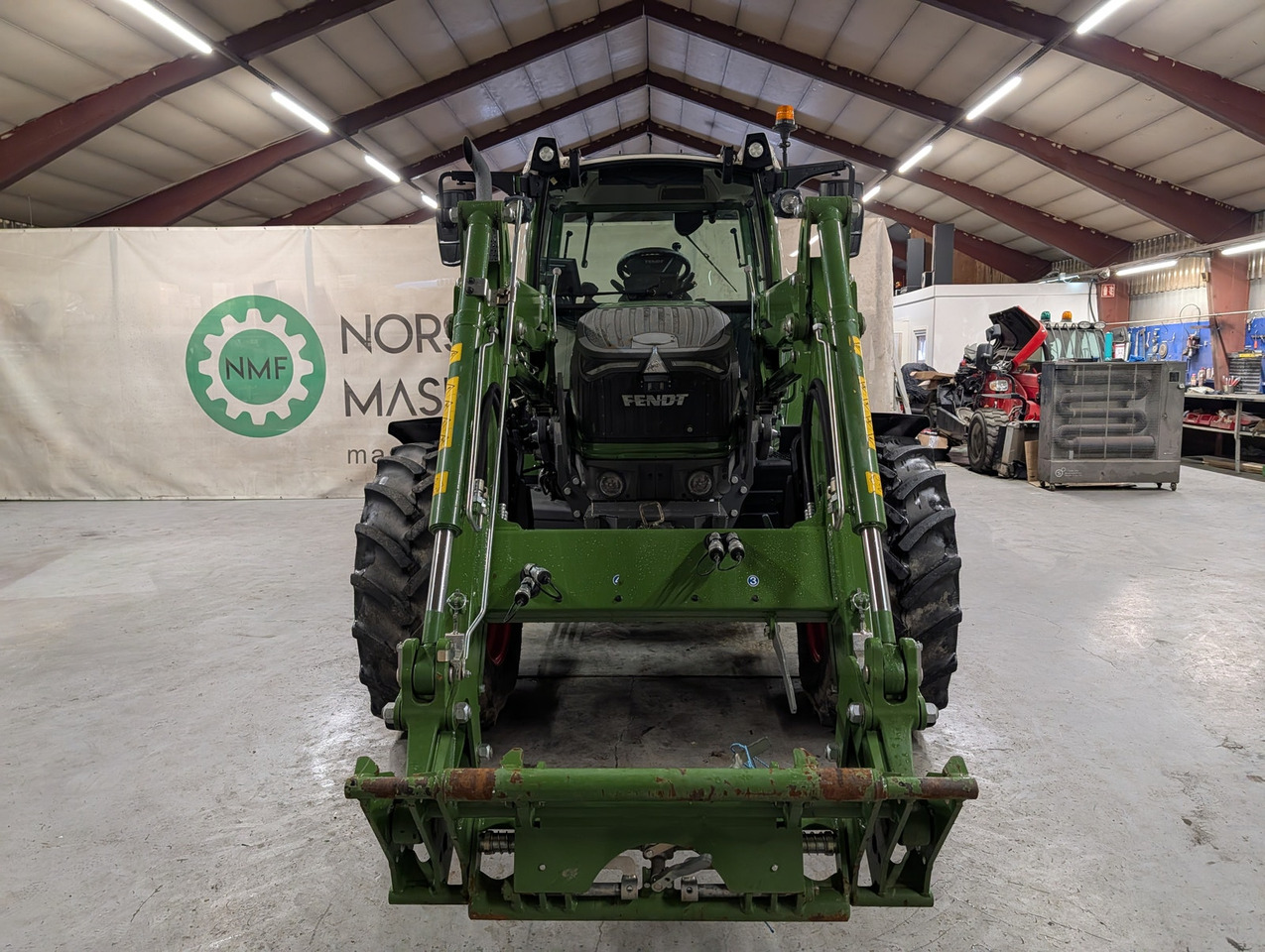 Traktor Fendt 211 Vario: slika 8 Traktor Fendt 211 Vario: slika 8