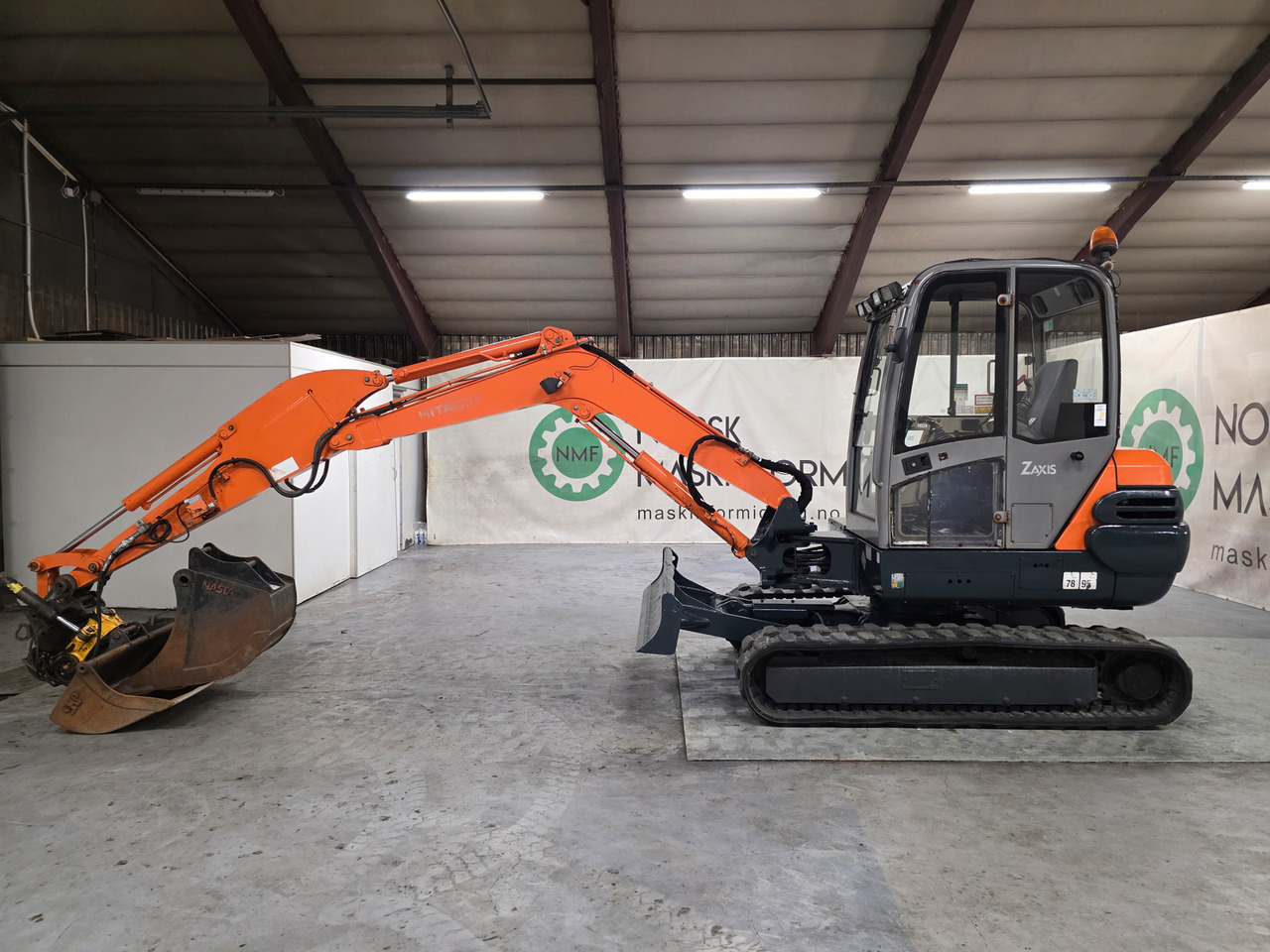 Hitachi ZX50 - Mini bager: slika 3 Hitachi ZX50 - Mini bager: slika 3