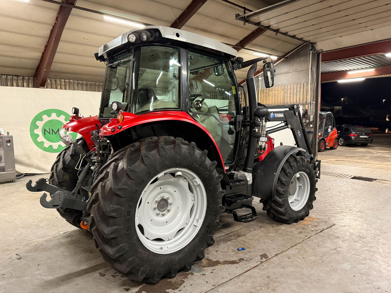 Massey Ferguson 5712 SL Dyna4 - Traktor: slika 5 Massey Ferguson 5712 SL Dyna4 - Traktor: slika 5