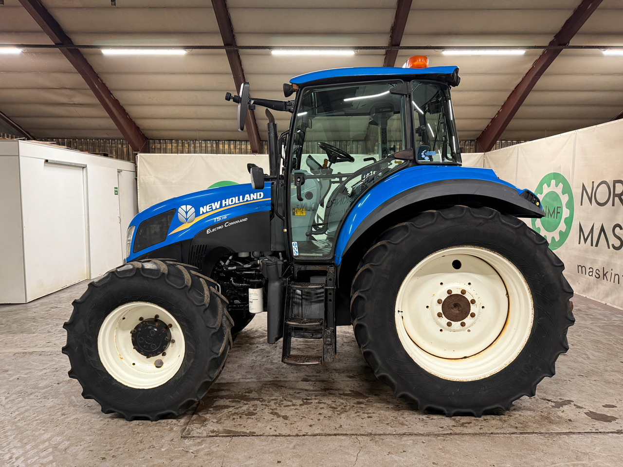 New Holland T5.115 EC - Traktor: slika 2 New Holland T5.115 EC - Traktor: slika 2