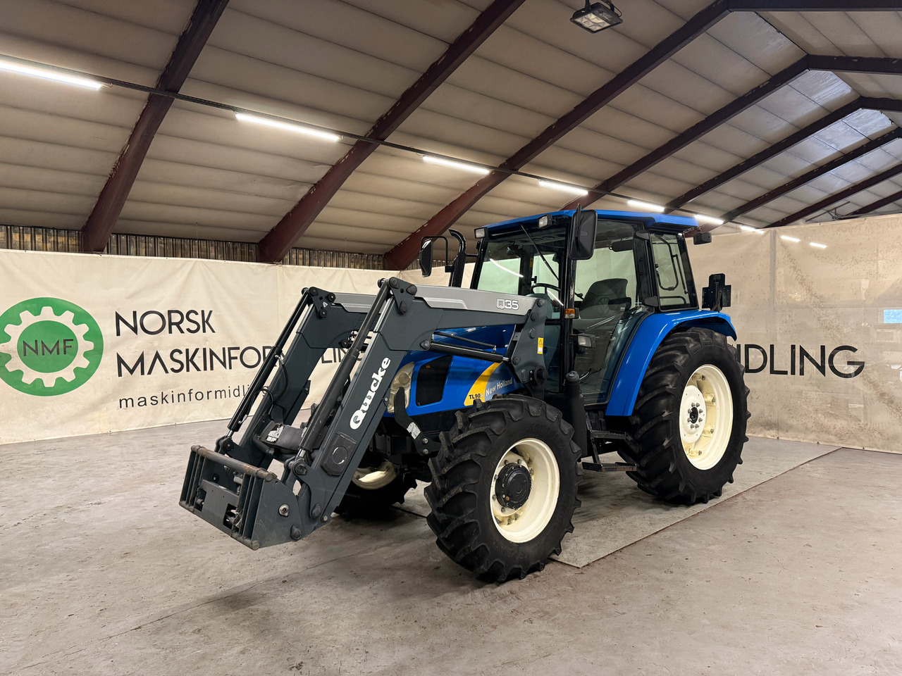 New Holland TL90 - Traktor: slika 1 New Holland TL90 - Traktor: slika 1