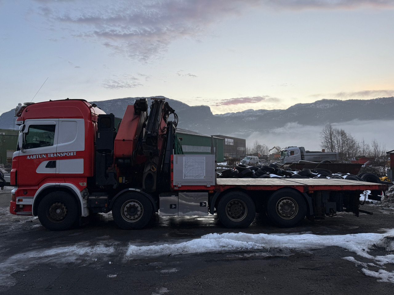 Scania R560 - Kamion sa dizalicom, Kamion sa tovarnim sandukom: slika 3 Scania R560 - Kamion sa dizalicom, Kamion sa tovarnim sandukom: slika 3