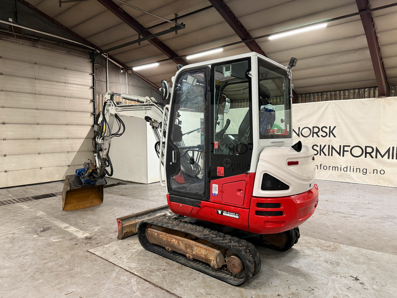 Takeuchi TB230 - Mini bager: slika 3 Takeuchi TB230 - Mini bager: slika 3