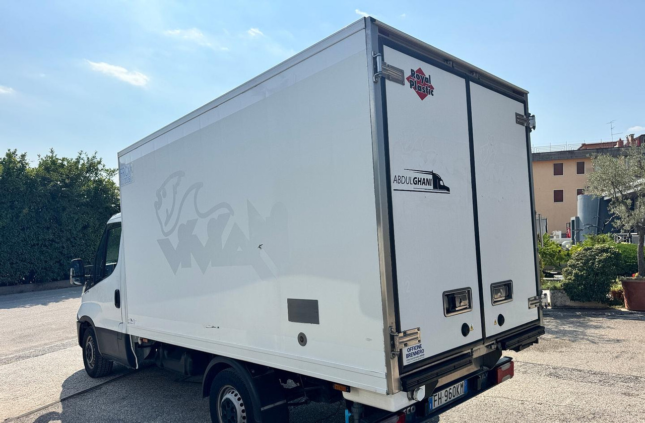 IVECO DAILY 35S15 - FRIGO FRC - PATENTE B - Dostavno vozilo hladnjača: slika 5 IVECO DAILY 35S15 - FRIGO FRC - PATENTE B - Dostavno vozilo hladnjača: slika 5