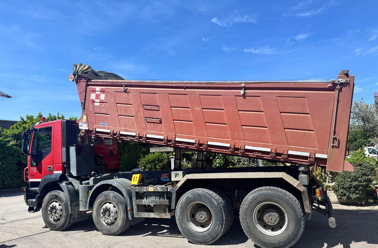 Ribaltabile Iveco Trakker 450 8X4 - Istovarivač: slika 4 Ribaltabile Iveco Trakker 450 8X4 - Istovarivač: slika 4