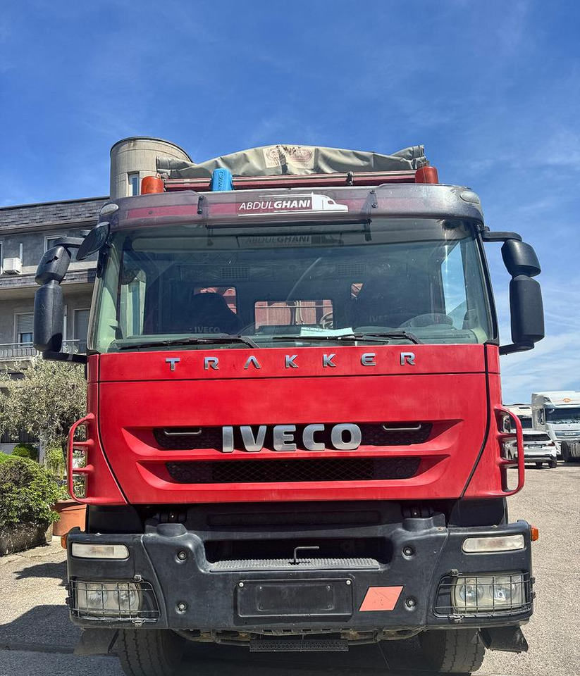 Ribaltabile Iveco Trakker 450 8X4 - Istovarivač: slika 3 Ribaltabile Iveco Trakker 450 8X4 - Istovarivač: slika 3