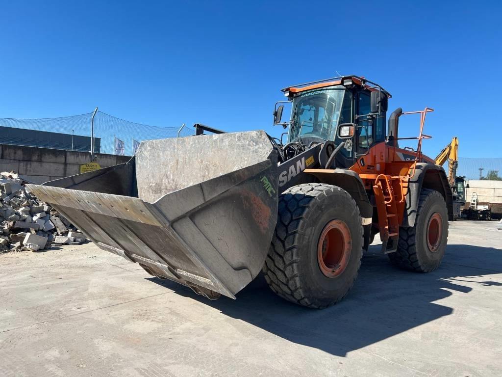 Doosan DL 420-5 CVT-5 - Utovarivač točkaš: slika 1 Doosan DL 420-5 CVT-5 - Utovarivač točkaš: slika 1