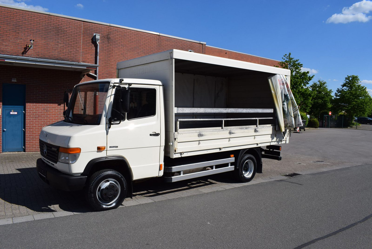 Mercedes-Benz Vario Vario 616 D GetränkeNutzlast 2450KG - Kamion za prevoz boca: slika 1 Mercedes-Benz Vario Vario 616 D GetränkeNutzlast 2450KG - Kamion za prevoz boca: slika 1