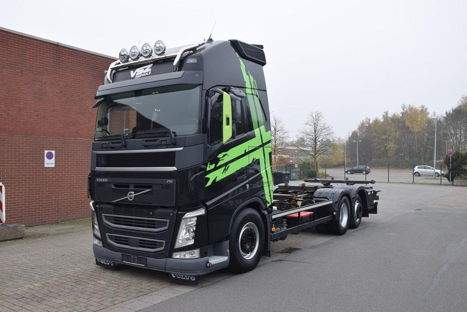 Volvo FH 460 Fahrschule 3-AchsRetarder ACC 4-Sitze - Kamion za prevoz kontejnera/ Kamion sa promenjivim sandukom: slika 2 Volvo FH 460 Fahrschule 3-AchsRetarder ACC 4-Sitze - Kamion za prevoz kontejnera/ Kamion sa promenjivim sandukom: slika 2