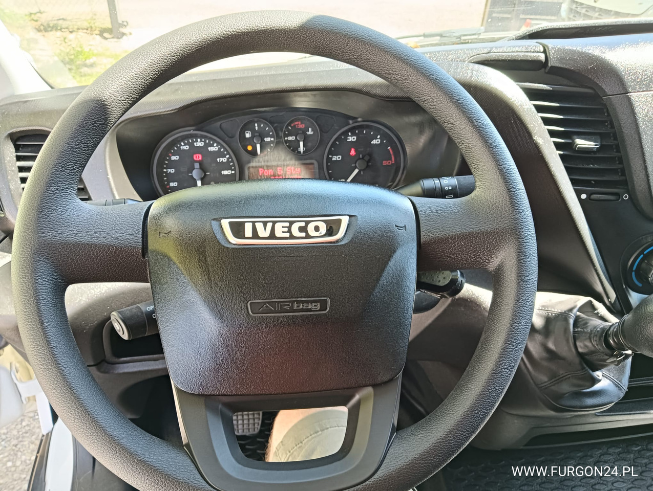 Dostavno vozilo istovarivač IVECO DAILY 35C14 WYWROTKA KIPER Z NAJAZDAMI NR 841: slika 19