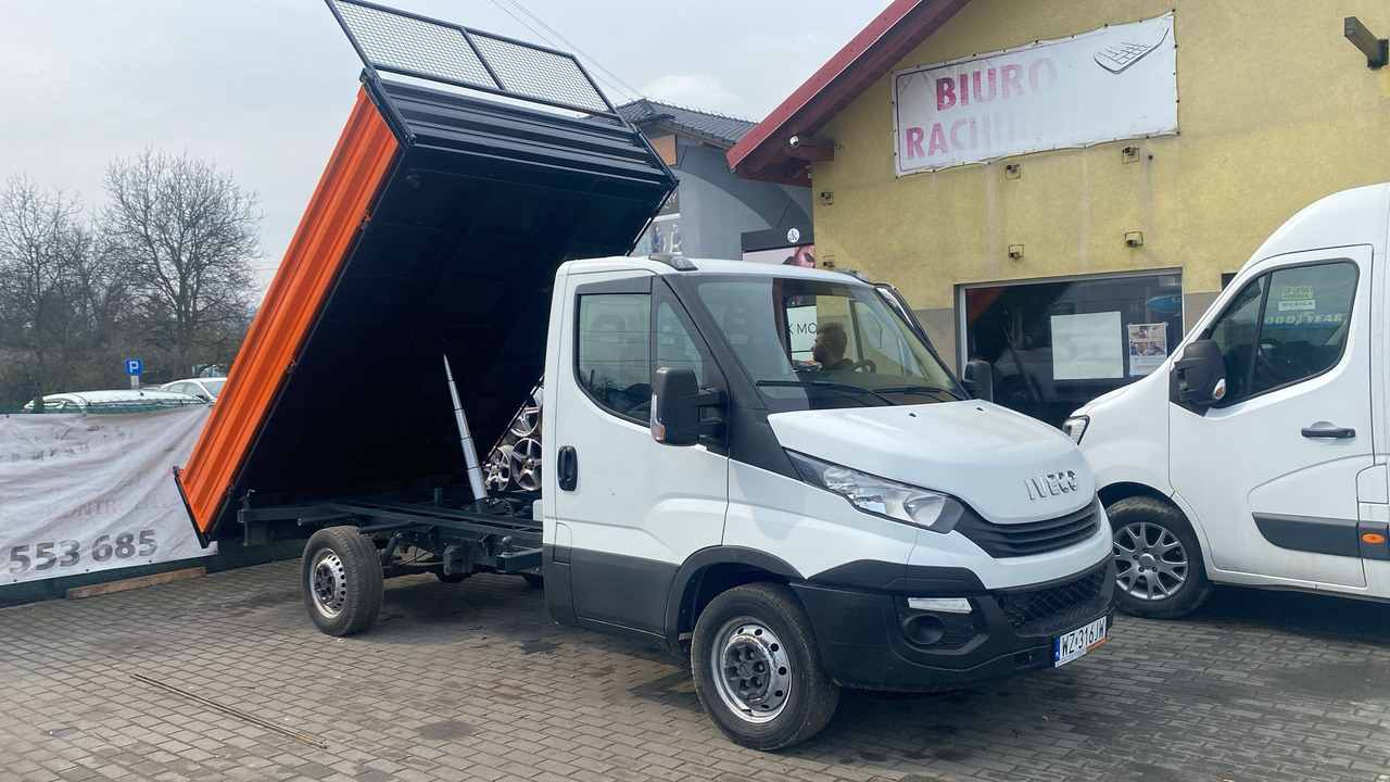 IVECO DAILY 35S13 WYWROTKA KIPER Z NAJAZDAMI NR 842 - Dostavno vozilo istovarivač: slika 1 IVECO DAILY 35S13 WYWROTKA KIPER Z NAJAZDAMI NR 842 - Dostavno vozilo istovarivač: slika 1