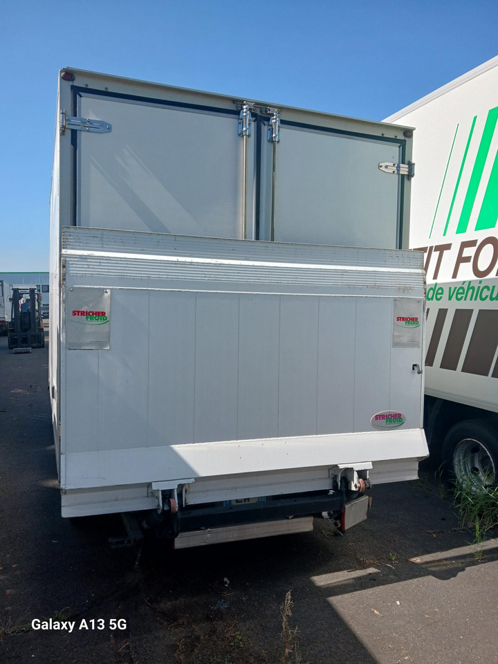 IVECO DAILY 35S14 KONTENER CHŁODNIA WINDA NR 881 - Dostavno vozilo hladnjača: slika 1 IVECO DAILY 35S14 KONTENER CHŁODNIA WINDA NR 881 - Dostavno vozilo hladnjača: slika 1