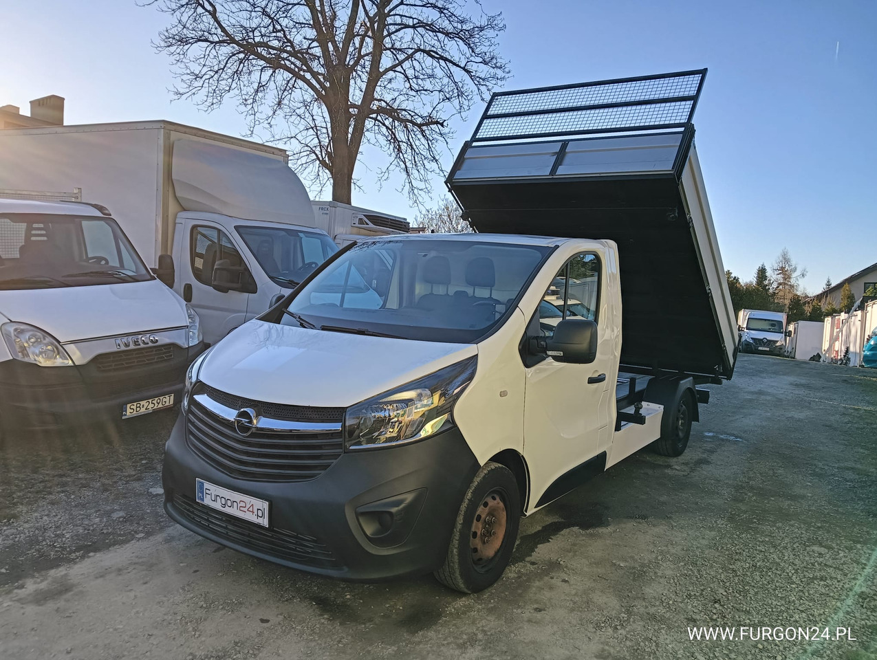 OPEL VIVARO WYWROTKA KIPER Z NAJAZDAMI NR 632 - Dostavno vozilo istovarivač: slika 1 OPEL VIVARO WYWROTKA KIPER Z NAJAZDAMI NR 632 - Dostavno vozilo istovarivač: slika 1