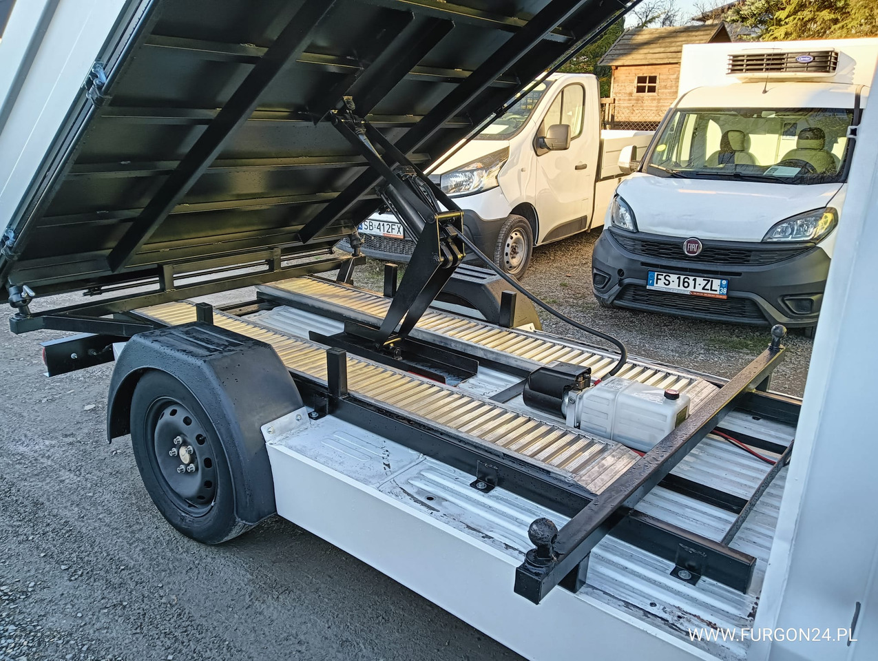 OPEL VIVARO WYWROTKA KIPER Z NAJAZDAMI NR 632 - Dostavno vozilo istovarivač: slika 4 OPEL VIVARO WYWROTKA KIPER Z NAJAZDAMI NR 632 - Dostavno vozilo istovarivač: slika 4