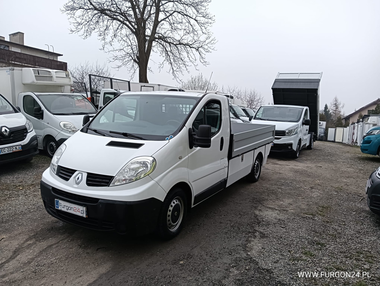 RENAULT TRAFIC PLATFORMA DO ZABUDOWY NR 625 - Dostavno vozilo istovarivač: slika 2 RENAULT TRAFIC PLATFORMA DO ZABUDOWY NR 625 - Dostavno vozilo istovarivač: slika 2