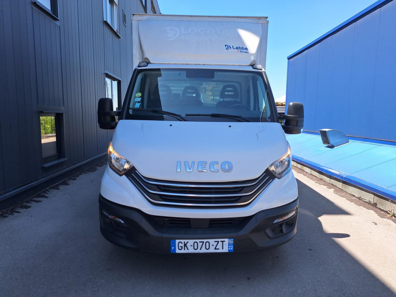 IVECO Daily 35 C 16 - Dostavno vozilo sa zatvorenim sandukom: slika 1 IVECO Daily 35 C 16 - Dostavno vozilo sa zatvorenim sandukom: slika 1