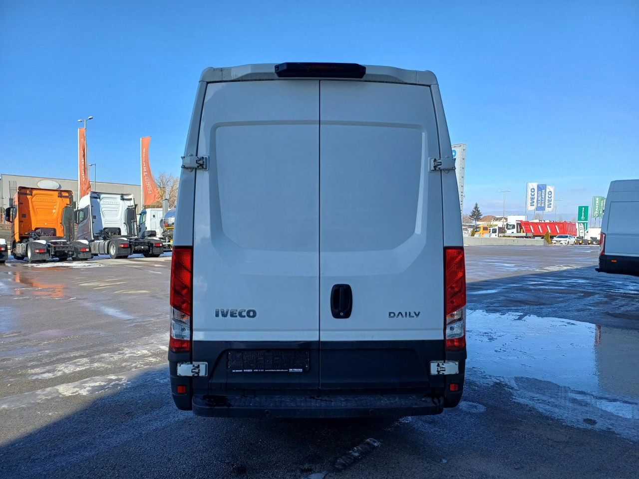 IVECO Daily 35S16V - Furgon: slika 3 IVECO Daily 35S16V - Furgon: slika 3