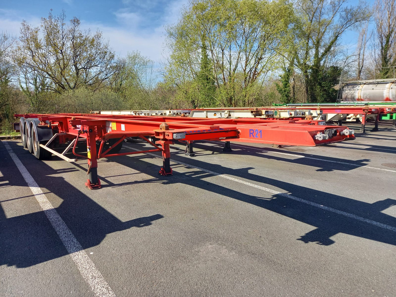 FRUEHAUF - Poluprikolica za prevoz kontejnera/ Poluprikolica sa promenjivim sandukom: slika 1 FRUEHAUF - Poluprikolica za prevoz kontejnera/ Poluprikolica sa promenjivim sandukom: slika 1