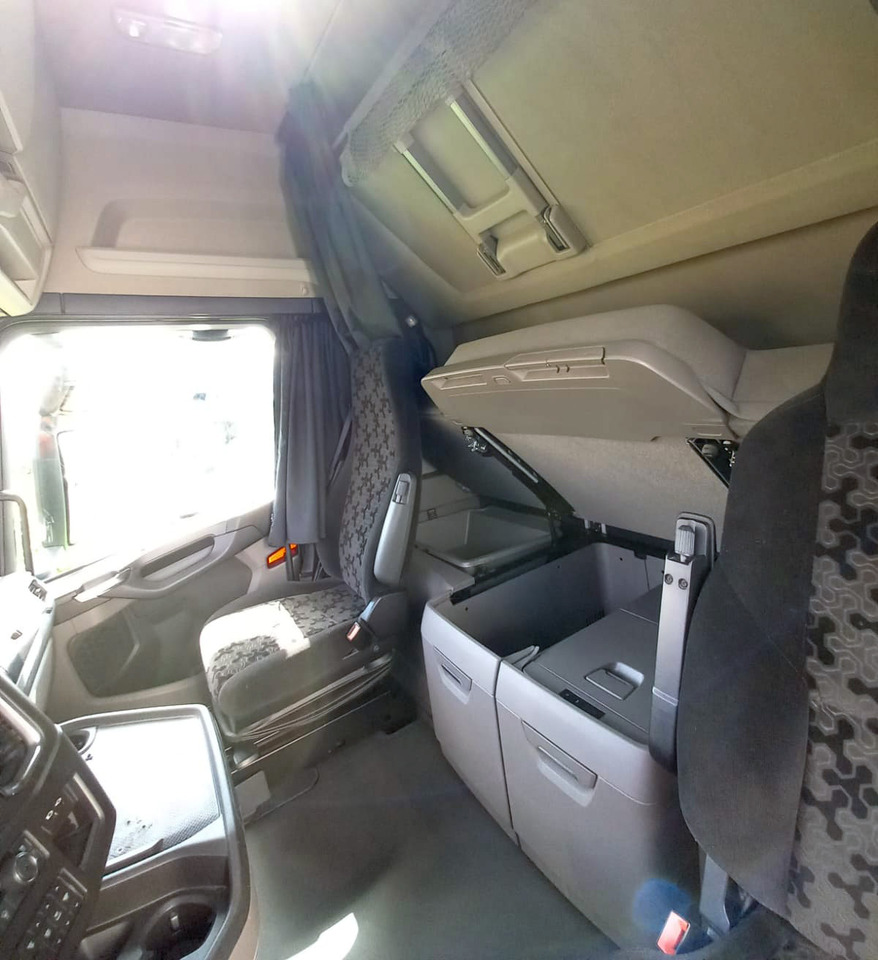 SCANIA S500 - Tegljač: slika 2 SCANIA S500 - Tegljač: slika 2