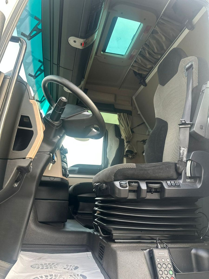 Kamion za prevoz kontejnera/ Kamion sa promenjivim sandukom MAN 26.470*Intarder+ Lenk+Lift+Euro 6D: slika 13